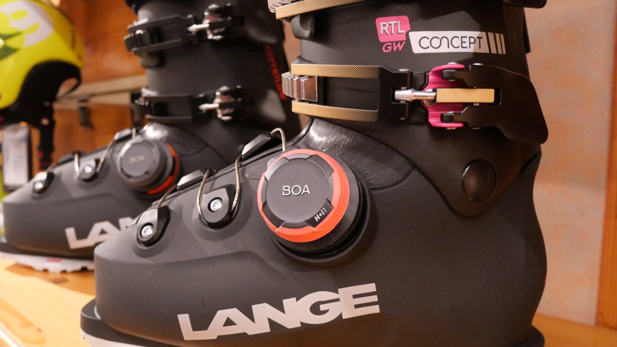 Magasin de location et vente de ski à Morzine. Bergerski